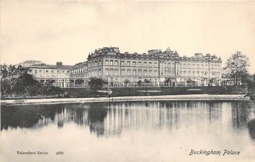 BR61060 buckingham palace london uk