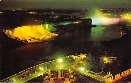 B33071 Niagarafälle beleuchtet. Ontario canada