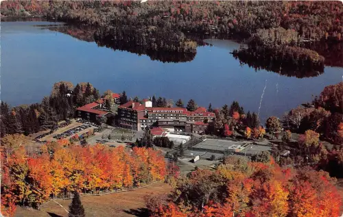 B33067 Le Chateau Montreal canada