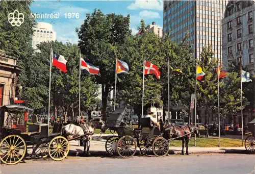 B66740 LEs Caleches Sqaure Dominion Montreal Canada