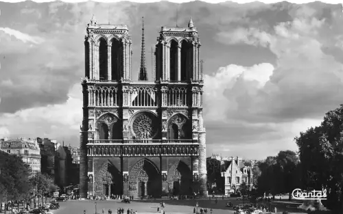 BG17090 paris notre dame et le parvis france CPSM 14x9cm