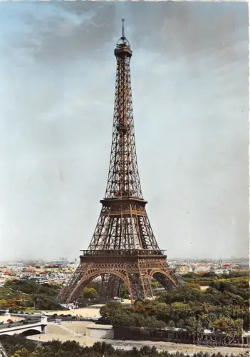 BG2840 Paris la Tour Eiffel CPSM 14x9,5cm Frankreich
