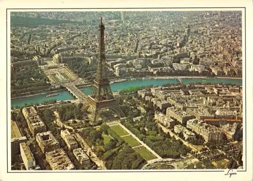 BT4005 Paris La tour eiffel et la Seine Frankreich