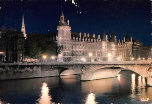 BT4535 La conciergerie illuminee Paris Frankreich