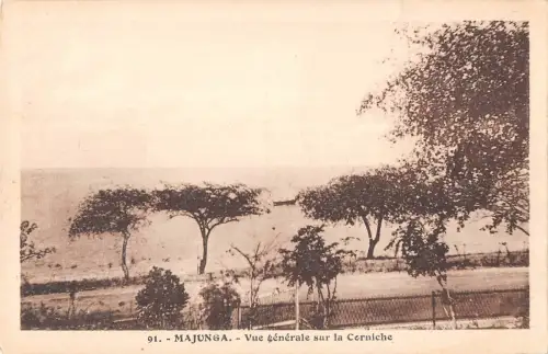 B95303 vue generale sur la corniche majunga madagascar africa