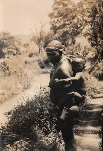 br104327 Dorf Afrika Folklore Typen Bargesh Afrika Stillen