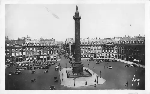 BG34269 Paris Place et Colonne Vendome Frankreich Echtfoto
