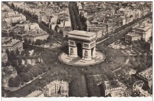 BR6736 La place et l arc de triomphe de l etoile Paris france