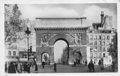 BR16760 La Porte Saint Martin Paris Frankreich