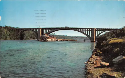 BR23782 Minneapolis Cappelen Memorial Bridge USA