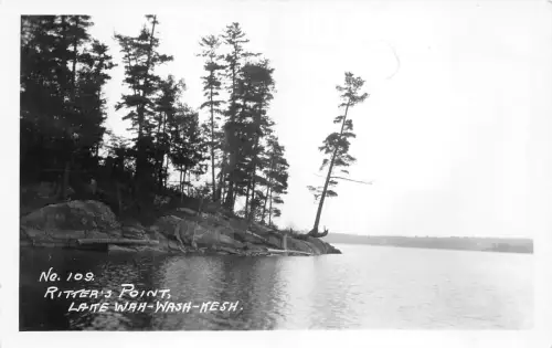 US5505 Ritters Point Lake Wah Wash Kesh Echtfoto Kanada