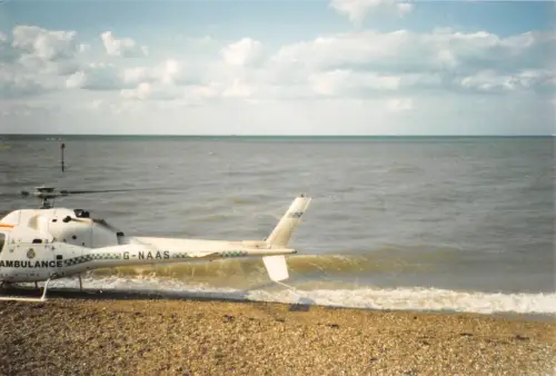 uk5257 faversham helicopter elicopter aviation uk