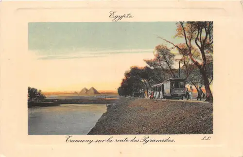 US6697 tramway sur la route des pyramides tram egypt africa