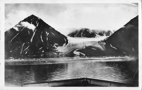 BR53719 Magdalena Bay le mont rouge Mexico