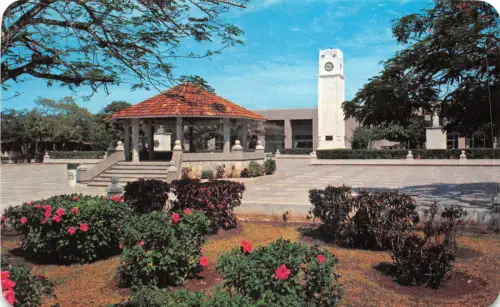 us8059 kiosk und uhr main square cozumel mexico