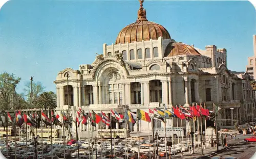 BG21393 car voiture palacio de las bellas artes mexico