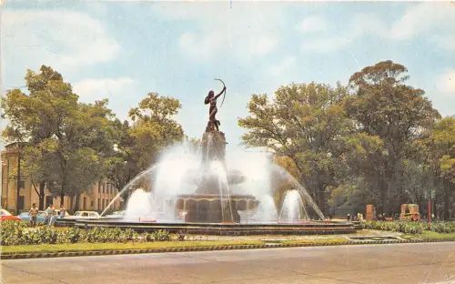 BG14018 monumento a diana cazadora mexico