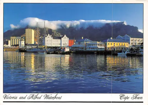Lot 2 Victoria und Alfred Waterfront Kapstadt Südafrika Schiff Tafelberg