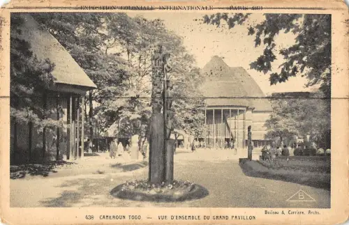 BR57107 Vue d ensemble du grand pavillon Cameron togo Africa