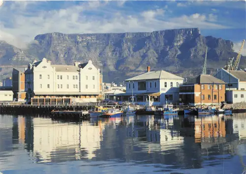 Lot154 Südafrika Kapstadt die alten Gebäude im Victoriabecken