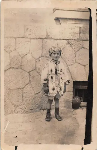ro270 rumänien echtfoto sozialgeschichte urlati kostüm kind