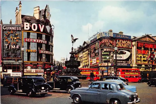 BF39669 Piccadilly Circus London UK Bus Car Voiture Oldtimer