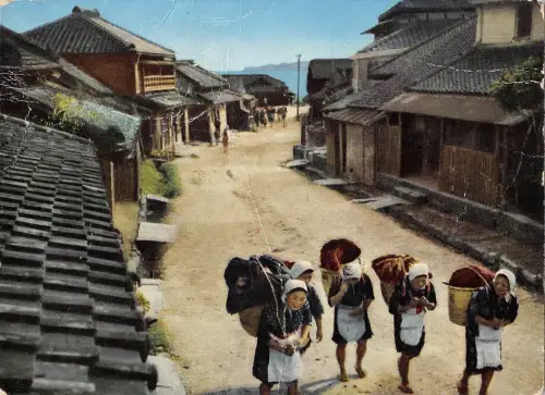 BT13935 Fischerdorf fröhliches Hausierermädchen aus einem Fischerdorf China