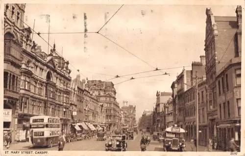 uk32233 st marys street cardiff wales echtfoto uk bus fahrrad coach car