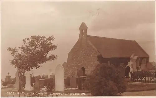 BR69564 st tudo s chuch llandudno wales richter 5459 Echtfoto
