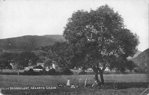 uk32540 gelers grave beddgelert wales real photo uk