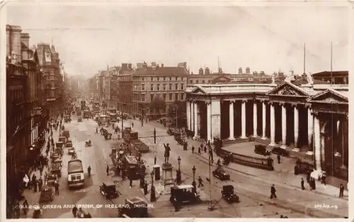 br109922 college green and bank of ireland dublin ireland tram tramway
