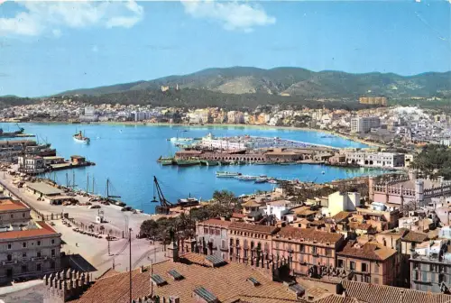 BR13317 Mallorca Espana El puerto desde La Catedral Spanien