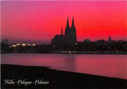 B47231 Köln Blick uber den Rhein auf Stadt und Dom im Abendlicht germany