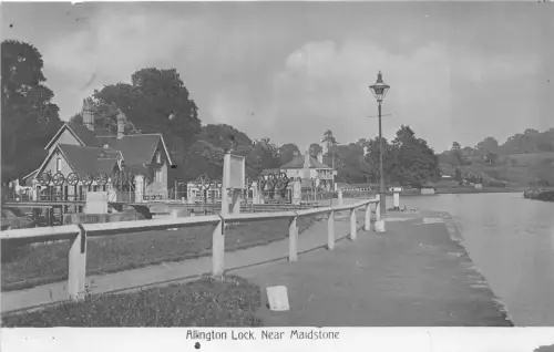 uk40248 allington lock near maidstone real photo uk kent