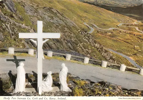 uk5840 healy pass between cork and kerry ireland uk