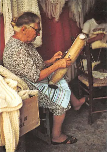 Lot 42 Gozo Gozian Lace Maker Typen Folklore Malta