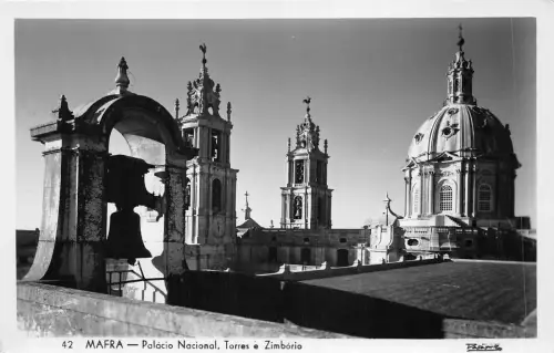 Lot 80 Mafra Portugal Palacio Nacional Torres E Zimborio Echtfoto