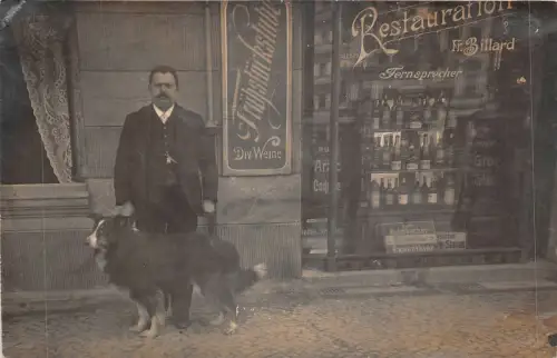 Lot124 Mann Laden Hund Echt Foto Restauration Div Weine Germany Billard Berlin