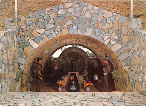 Lot 8 Zypern Kykko Kloster Makarios Throni