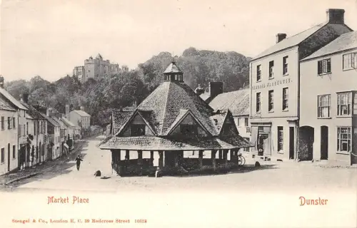 BR81420 Marktplatz Dunster UK