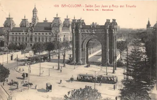 uk42875 salon san juan y arco del triunfo barcelona spanien
