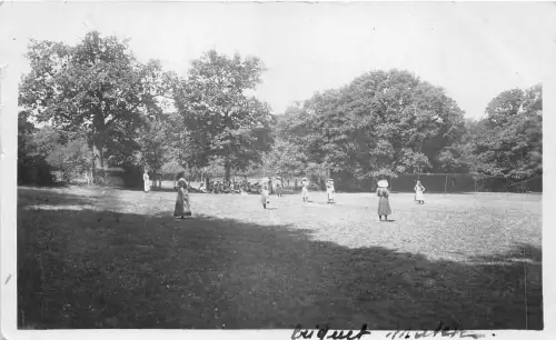 uk41493 to identific cricket match real photo uk