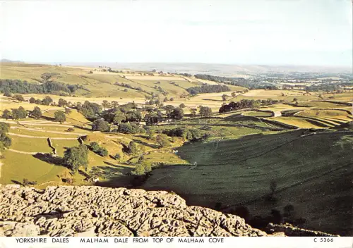 uk35781 malham dale from top of malham cove yorkshire dales uk lot 3 uk