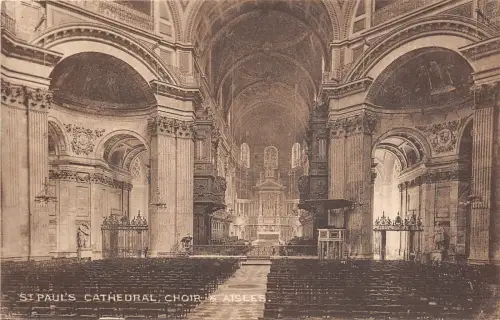 BR58938 St Paul Cathedral Chor and Gänge London UK