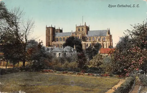 uk38544 cathedral ripon uk lot 17 uk