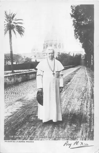 BF40888 sa sa saintete pie X dans le jardin Papa Stechpalme Vater Vatikan Papst