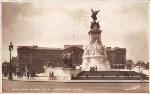 Br33810 London Queen Victoria Memorial an Buckingham Palace England