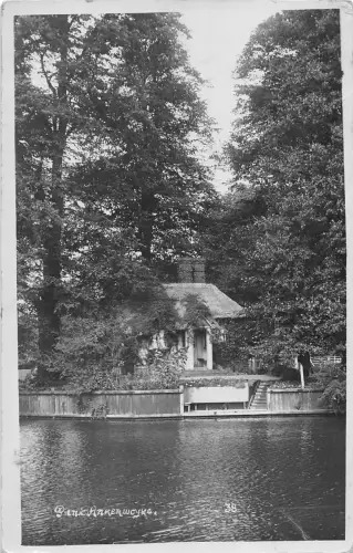 BR81772 Picknick Ankerwyke Staines Surrey Echtfoto UK