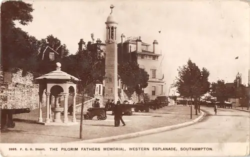 uk37990 Pilgrim Fathers Memorial Western Esplanade Southampton Echtfoto UK Lot