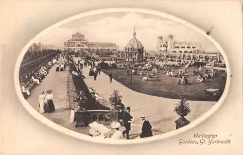 uk37472 wellington gardens gt yarmouth echtfoto uk lot 12 uk